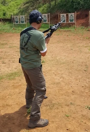 Performing a tactical reload