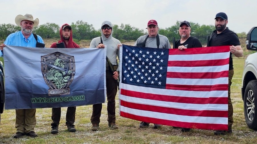 Defensive Shotgun 📍SATX in the books 🇺🇸 Great times with a solid group of students that came out and ran shotguns , Texas style 🤠💥

Thank you to everyone who showed up and big thank you to Green Ops instructor @mcguire_thewayforward 
Also S/O to