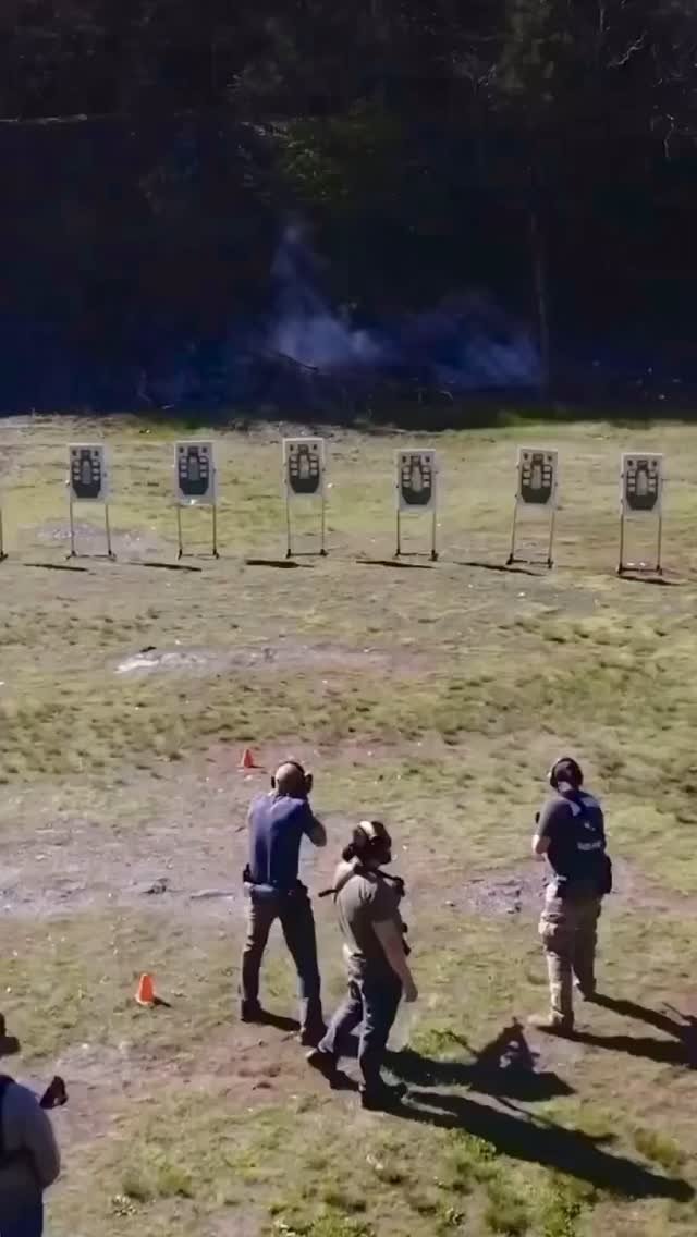 Coming up THIS Saturday📍NOVA ✅⬇️
DEFENSIVE CARBINE II
🗓️ SAT MAY 04
📍 CULPEPER, VA
🔗SIGN UP: https://www.green-ops.com/defensive-carbine-class-ii-8-hrs
TOPICS COVERED:
- Shooting positions
- Multiple targets
- Non standard response
- Barricad