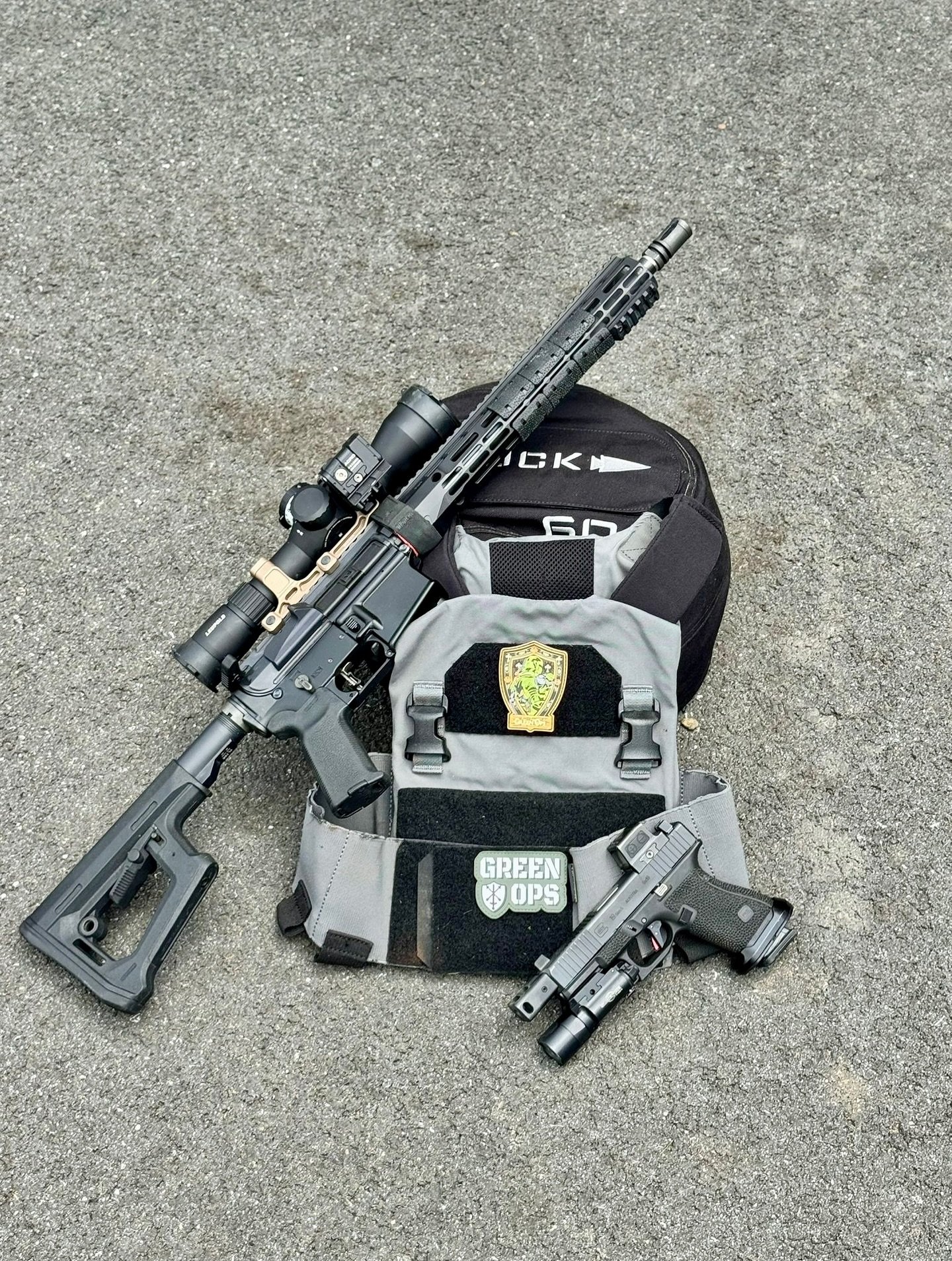 Preparing for the upcoming Tactical Endurance Shooting Course 🗓️June 28–29 📍High View, WV . WhO iS ReAdy ? 🔥Push your gear. Test your grit. Earn your patch.
💥 Topics include:
• Marksmanship under stress
• Obstacle navigation
&bul