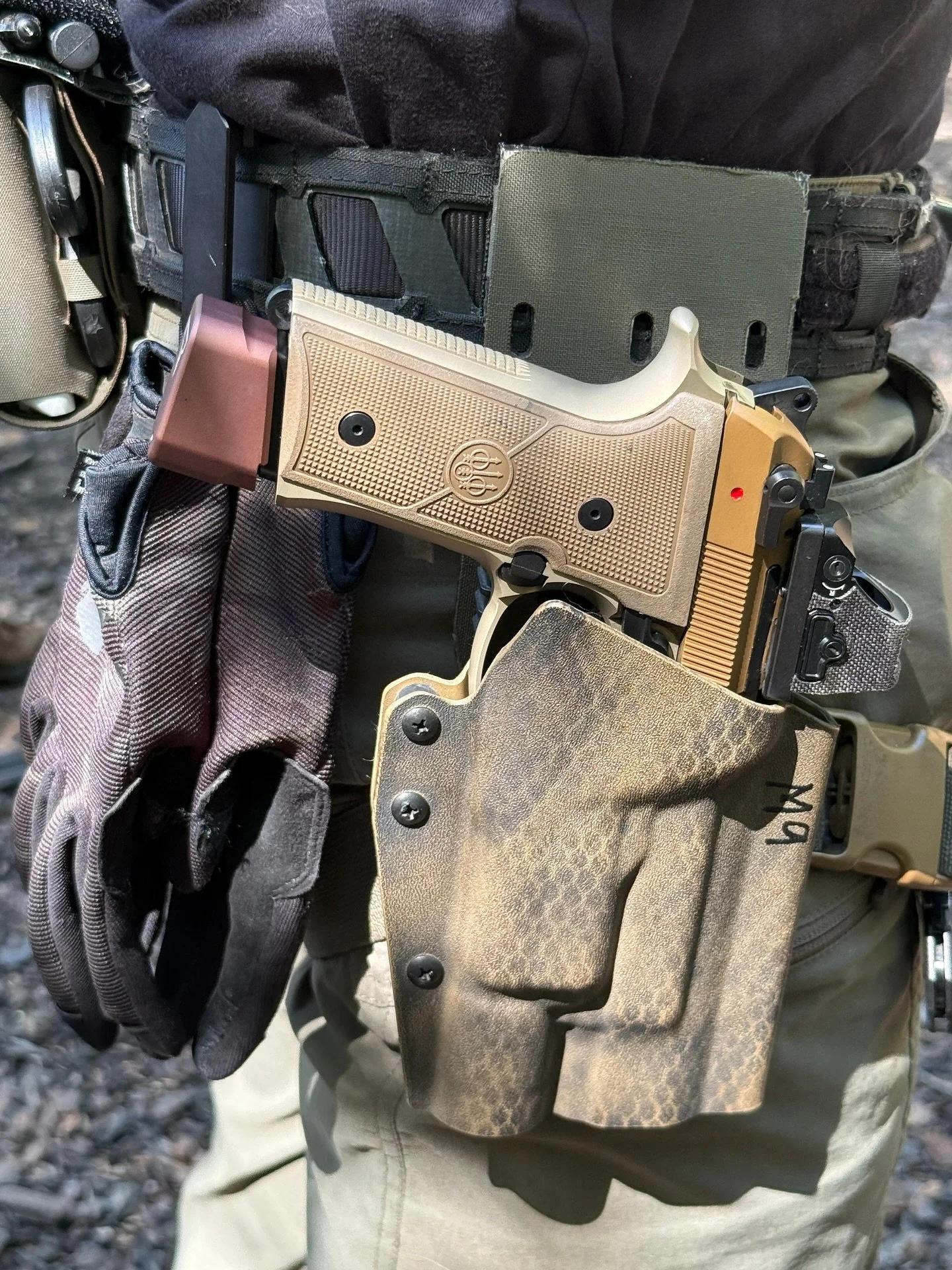 The tools are standard. The skill is earned.
πManassas, VA — Basic Pistol Fundamentals.
Full Roster. Solid reps. Clean draws— Stay tuned for more.
πΈ credit @green_ops_yoshi
#pistoltraining #greenops #rangetime #pistolskills #tactical