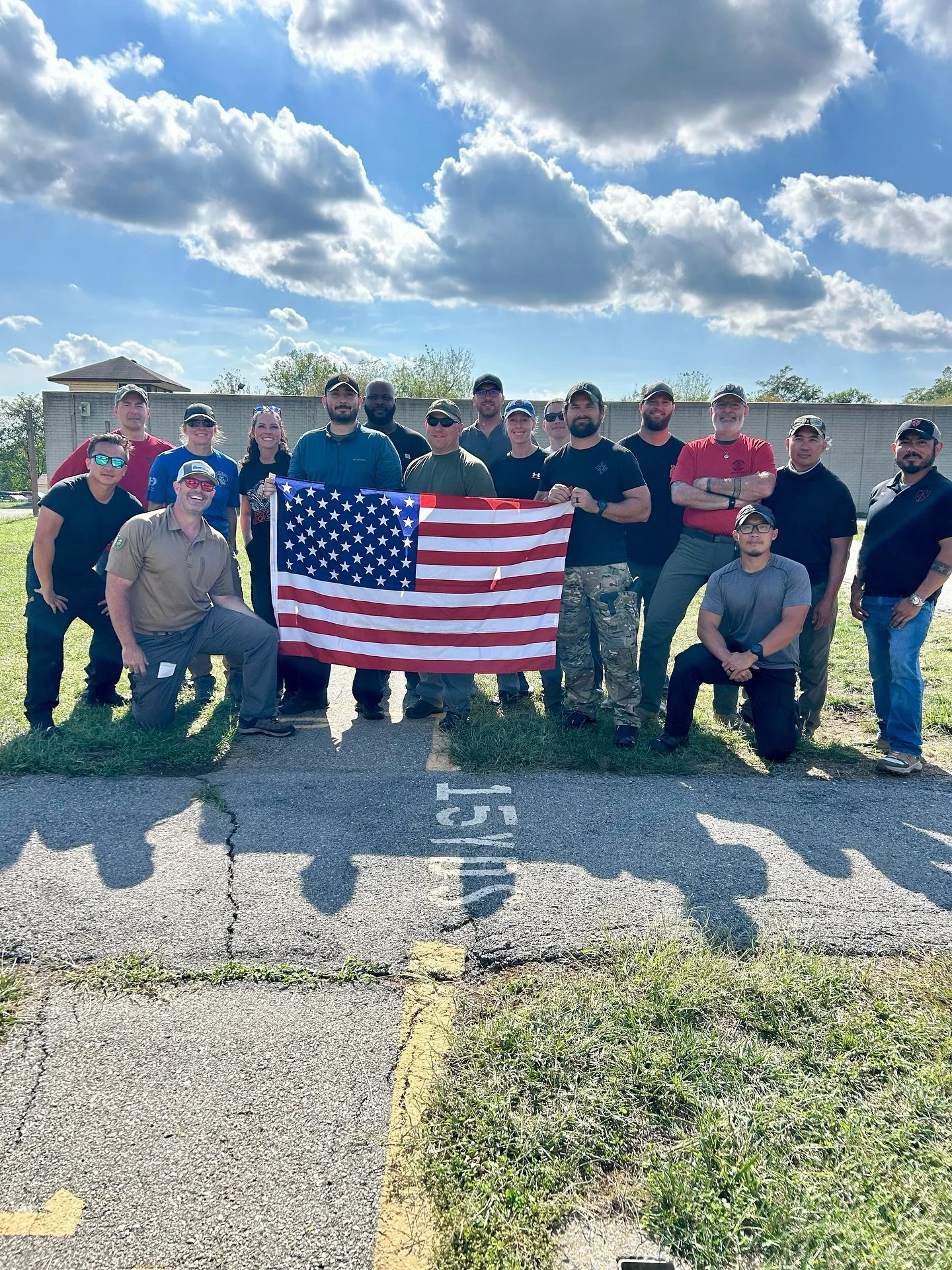 Graduates of the Green Ops LE-Only High Performance Pistol Course 📍MCPD 🇺🇸🇺🇸🇺🇸

It was a privilege to work with this outstanding group of law enforcement officers &mdash; they pushed hard, crushed the training, and walked away with sharper ski