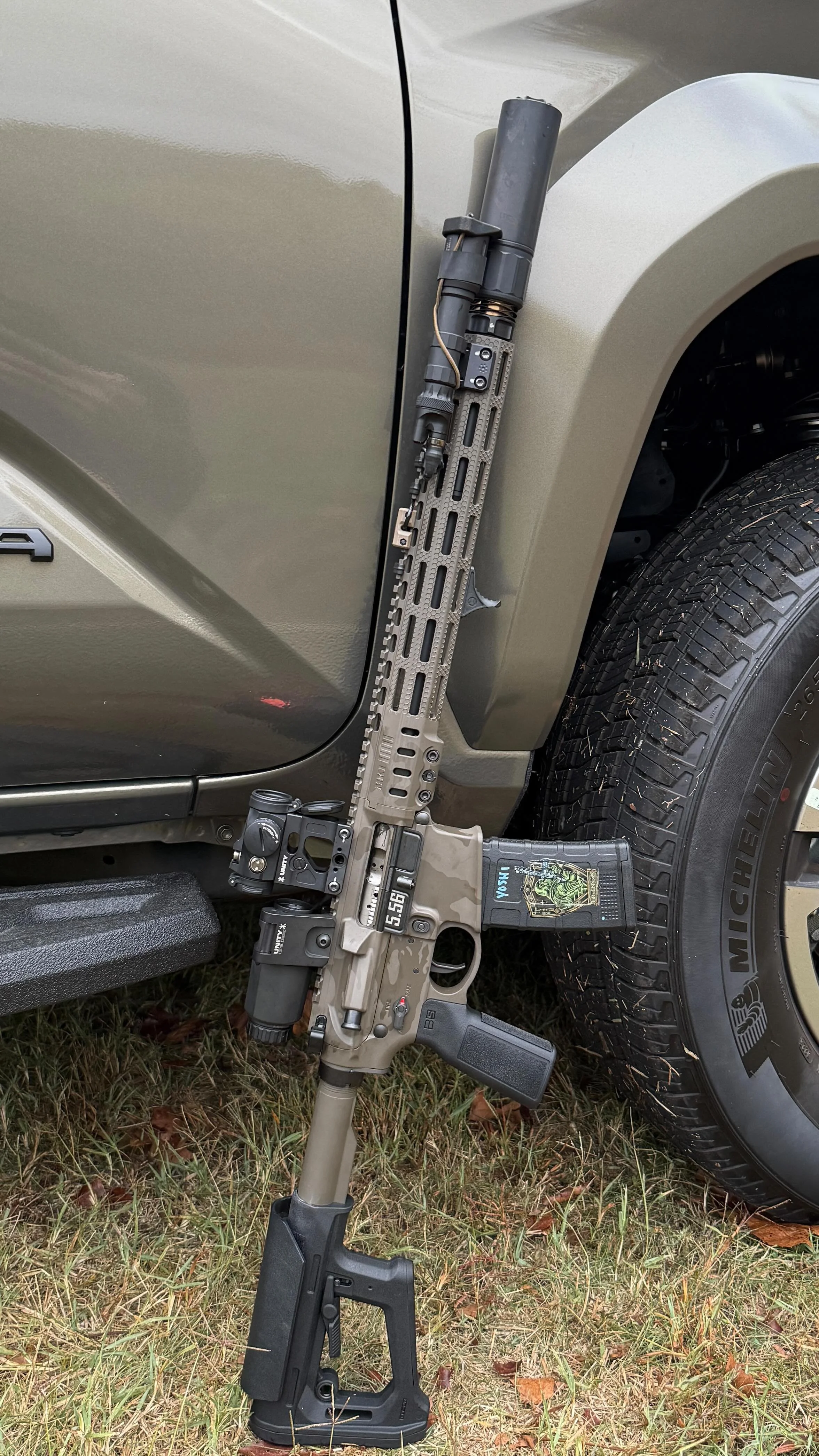 @sonsoflibertygw MK1 14.5”
@griffin_armament Optimus 6 flow through can
@aimpointusa T2 and magnifier