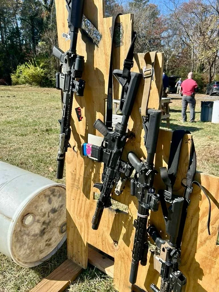 Sneak peek from yesterday&rsquo;s Defensive Carbine II class in Culpeper, VA 👀
Full line &mdash; 18 shooters grinding through barricade runs, shooting on the move, hard cover work and shooting from awkward positions. 🔥

Green Ops instructors ran @s