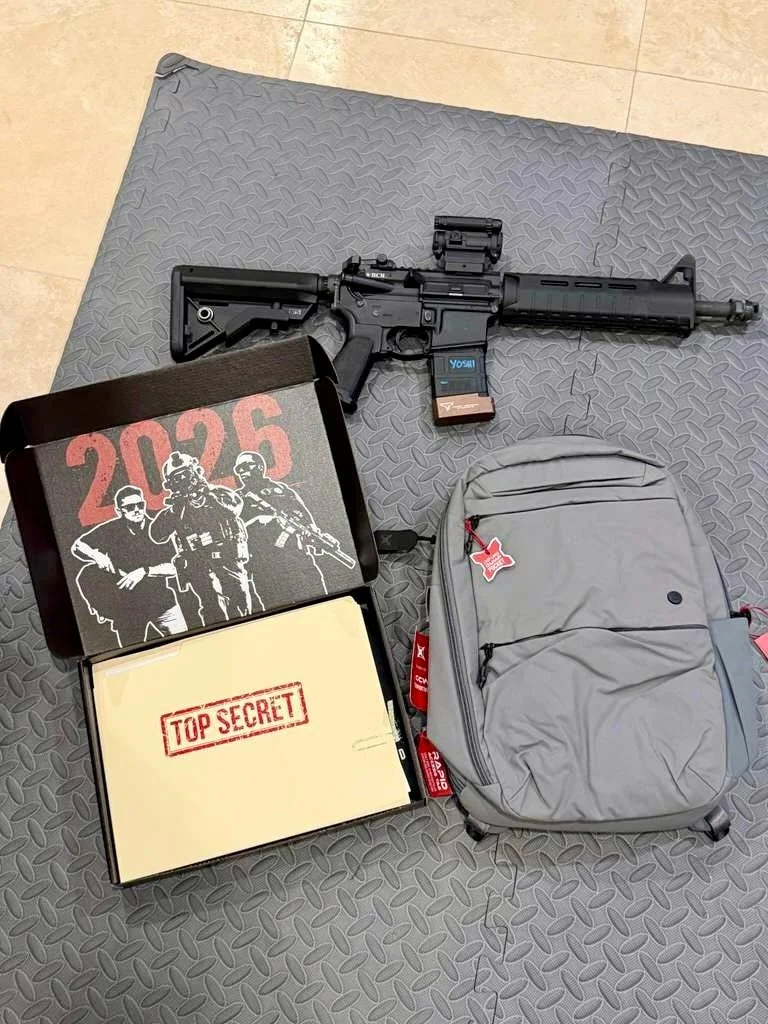 Low profile by design.
Purpose-built by necessity
@vertx_official packs locked in for @shotshow 🎯

If you know, you know 🕶️🎒🔥

#SHOTShow #Vertx #TopSecret #EDC #GreenOps