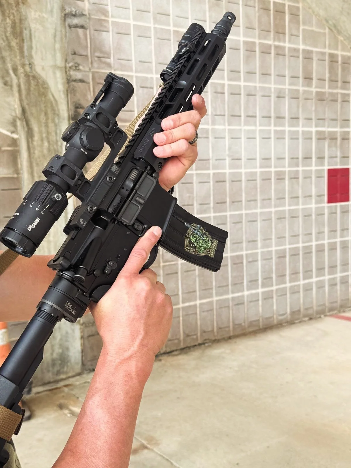 Putting the @sonsoflibertygw 10.5&rdquo; to work this weekend and showing this shorty a little extra love. Paired with the @lawtactical folding adapter, this setup is an absolute workhorse&mdash;and a top choice for many in LE.

This Valentine&rsquo;