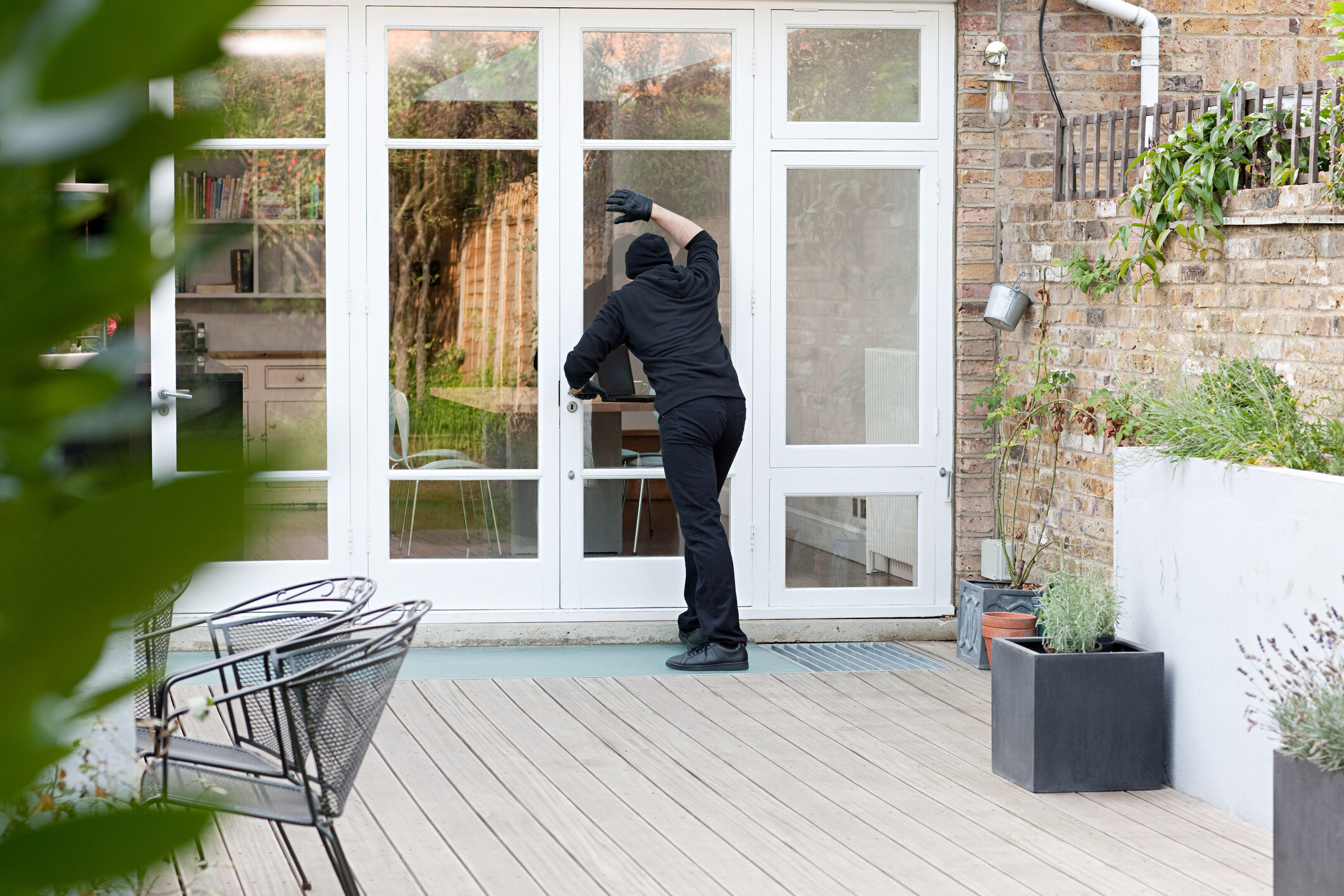 How to Avoid Daytime Burglaries
