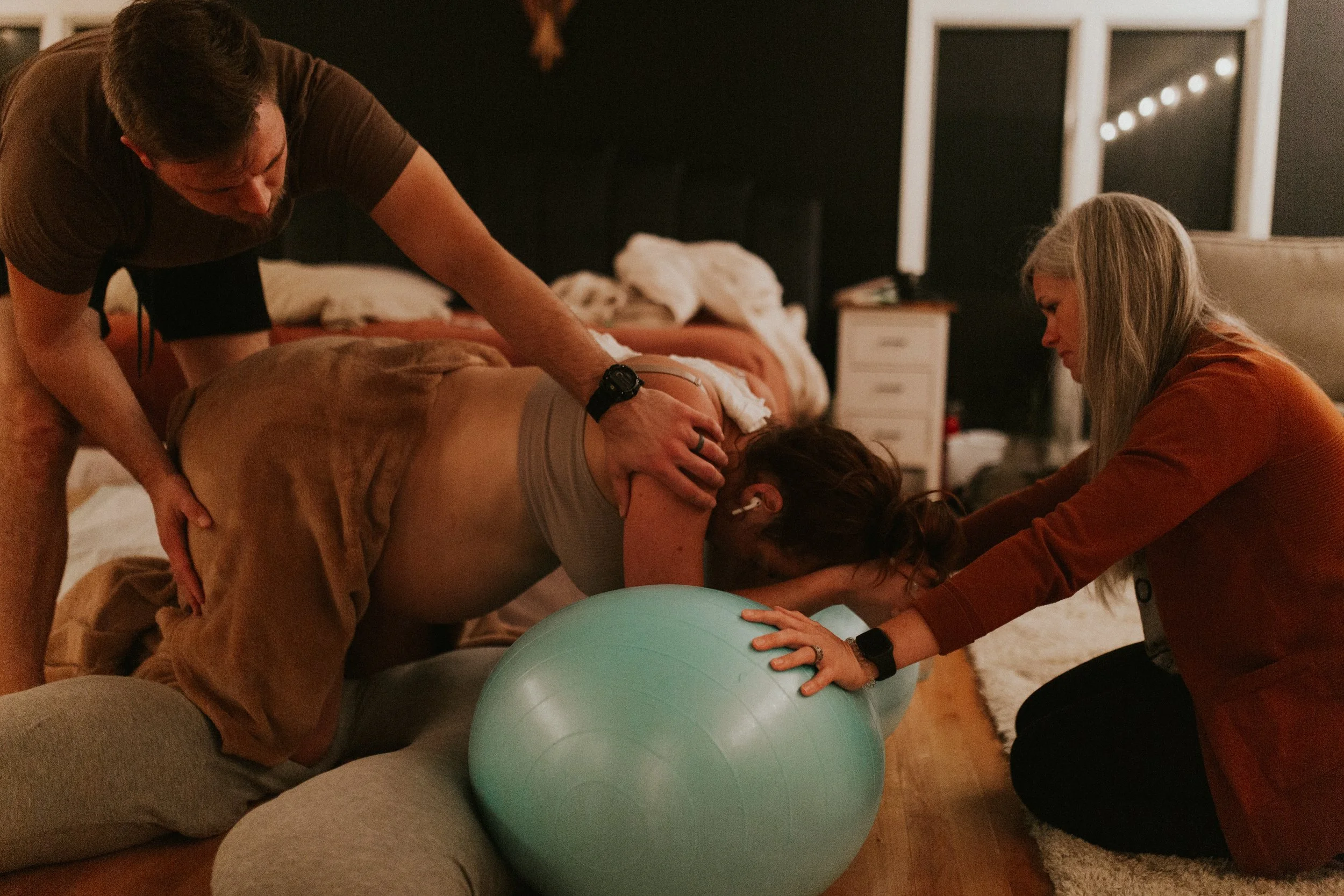 061122_LeoraHomeBirth-16.jpg