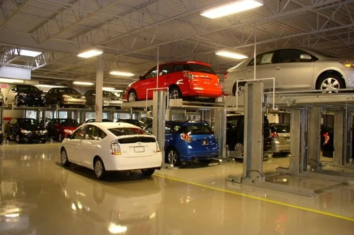 Steps To Take When Starting a Car Dealership