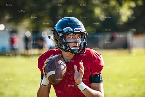 MHSFB19 Hastings Day 2-26_500pxwm.jpg