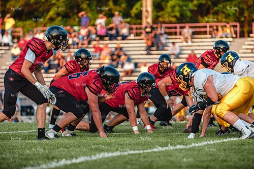 MHSFB19 Hastings Gameday-16_500pxwm.jpg