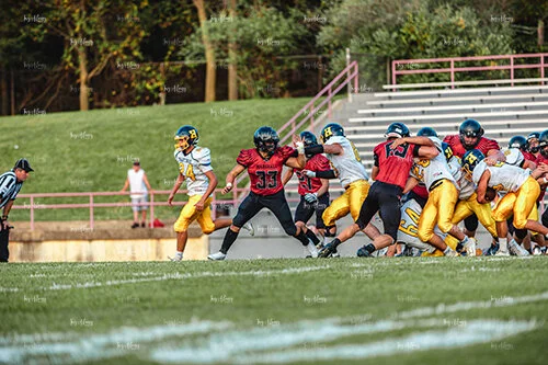 MHSFB19 Hastings Gameday-17_500pxwm.jpg