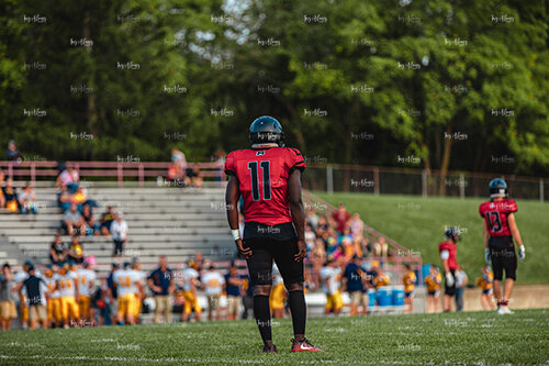 MHSFB19 Hastings Gameday-18_500pxwm.jpg