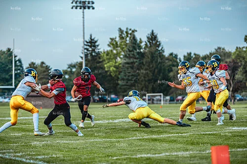 MHSFB19 Hastings Gameday-22_500pxwm.jpg