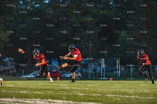 MHSFB19 Hastings Gameday-43_500pxwm.jpg