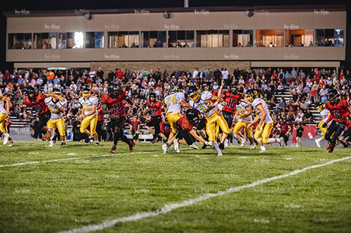 MHSFB19 Hastings Gameday-100_500pxwm.jpg