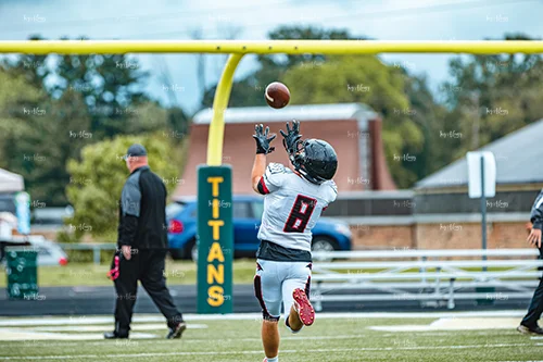 MHSFB19 Lumen Christi Gameday-3_500pxwm.jpg