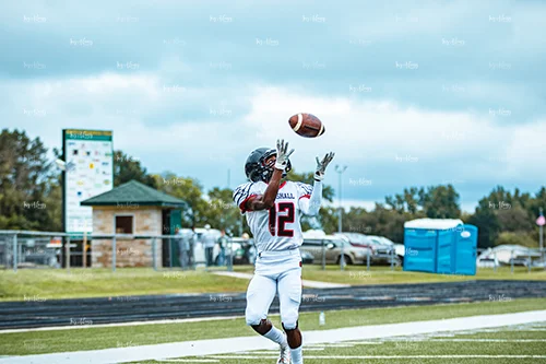 MHSFB19 Lumen Christi Gameday-4_500pxwm.jpg