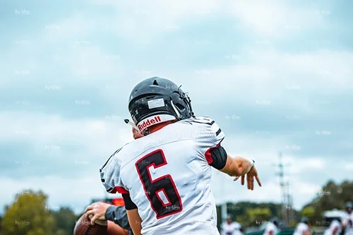 MHSFB19 Lumen Christi Gameday-5_500pxwm.jpg
