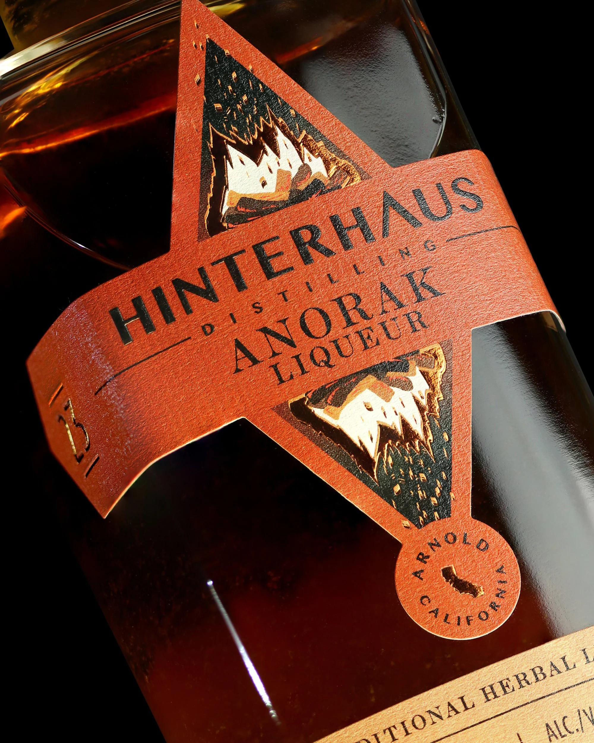 hinterhaus anorak liqueur: label design