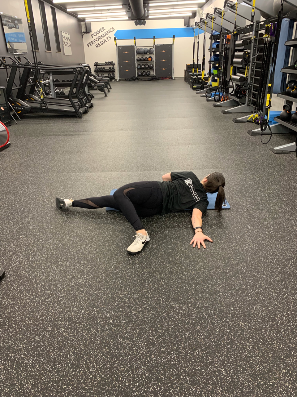 prone twist.png