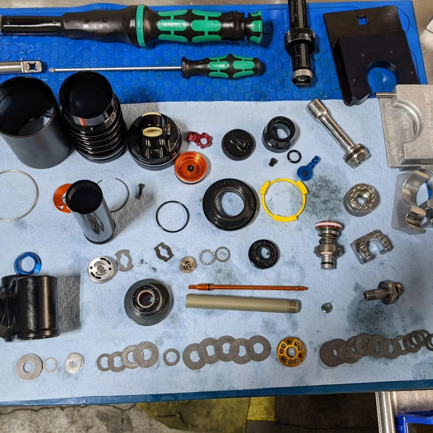 2026 @fox Float X2 on the bench for routine maintenance 

#fox #suspension #mtb #enduro #speedshop