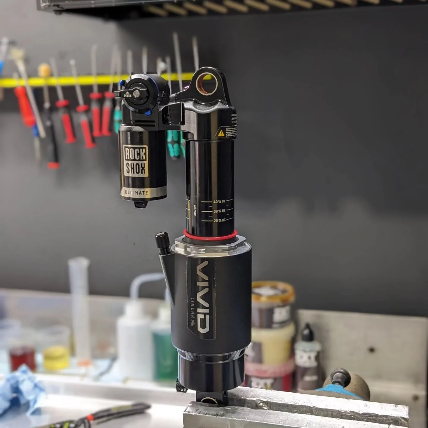 Recently...
@rockshox D1 Vivid retune
@ext_usa Arma MX rebuild
@ext_usa Storia V4 saw too much sweat and sea water
@rockshox Flight attendant upgrades
@tdsenduro TDS throwdown Whip Off 
@ext_usa Era + Storia V3 refresh
@legslegum found a penny
Late n
