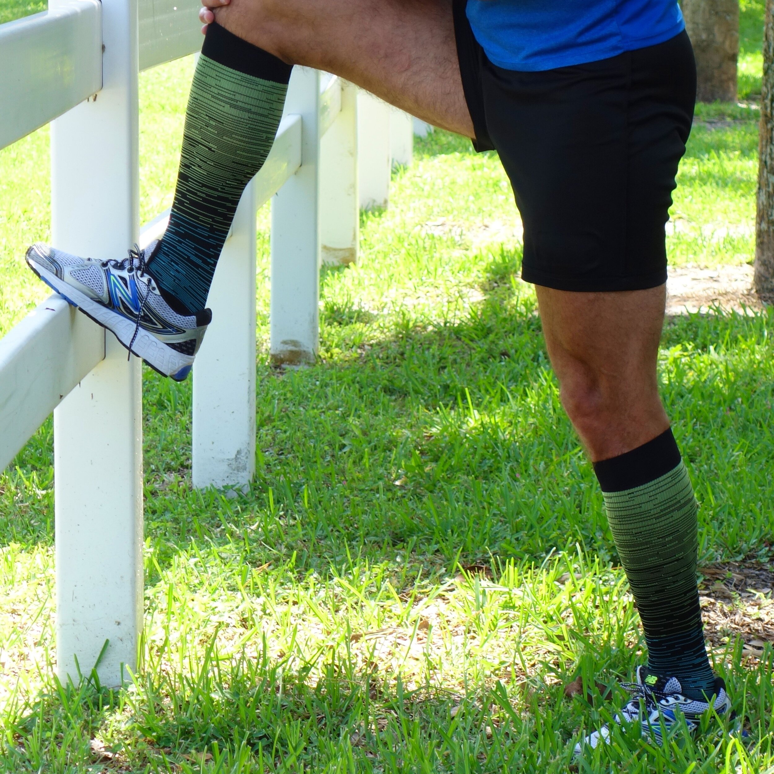 How Compression Socks Combat Varicose Veins & Swelling