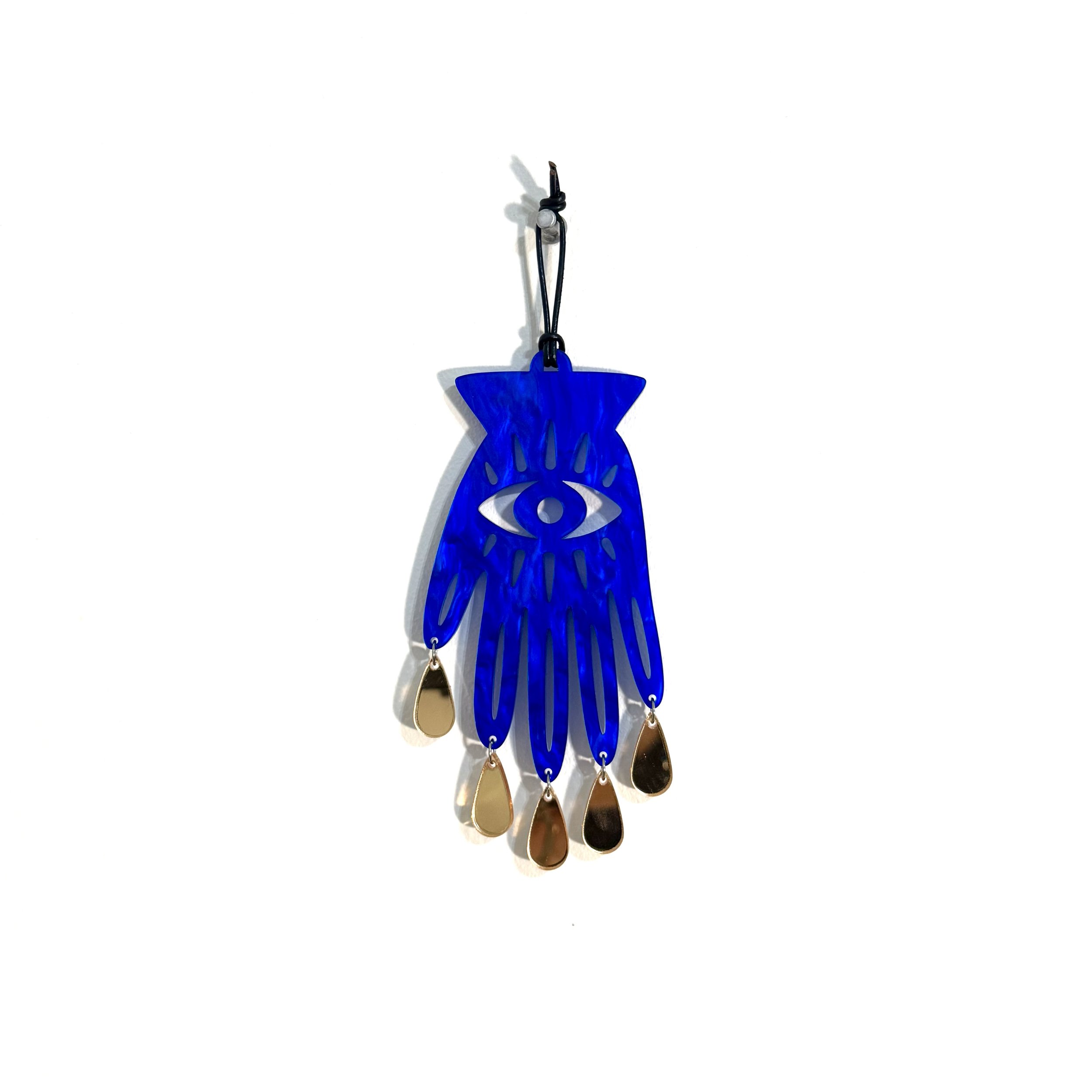 MiriamDema-BlueMirrorHand-2025-01.jpeg
