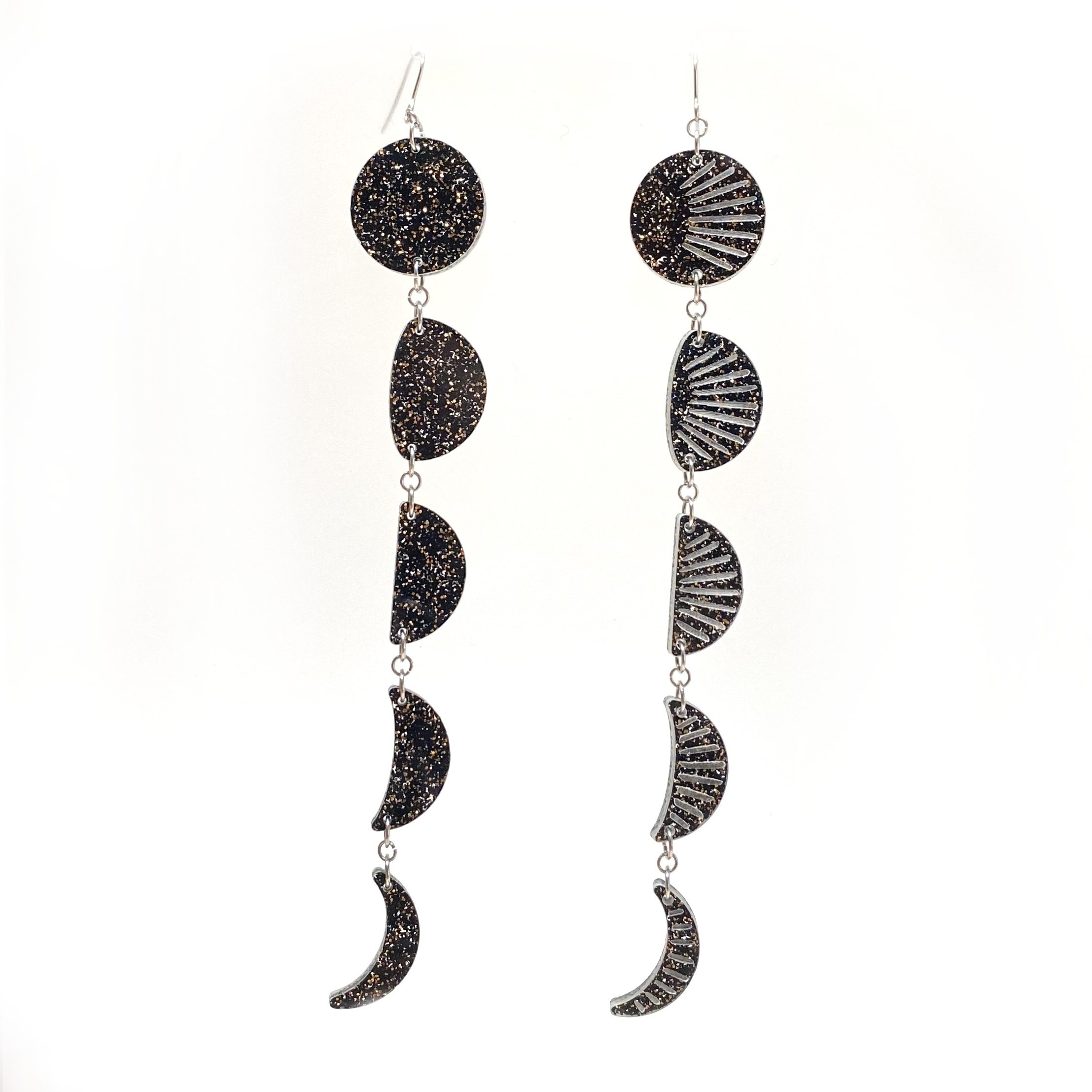Miriamdema-BlackGoldGlitterMoonPhase Earrings-2024.02.jpeg