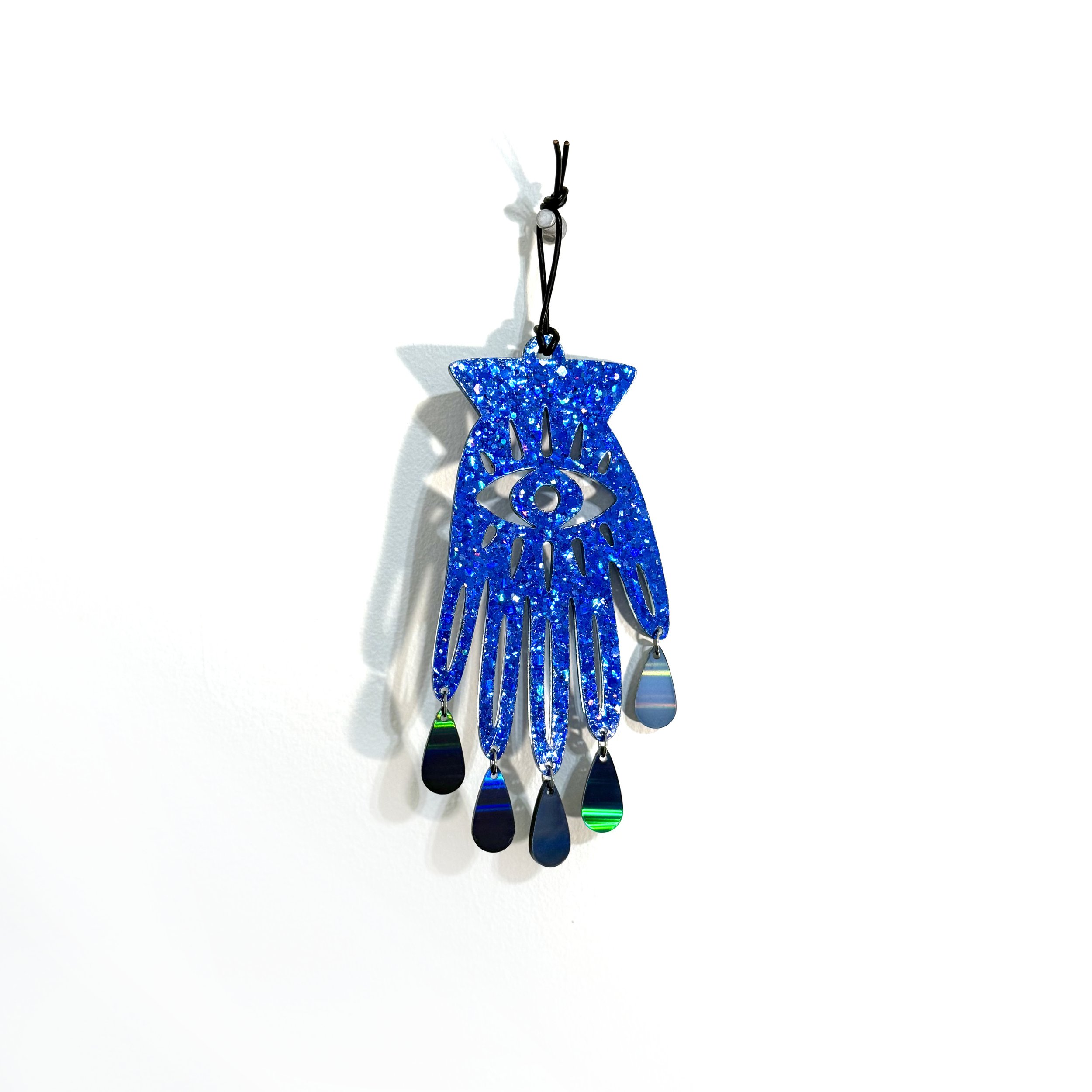 MiriamDema-BlueHoloHand-2025-02.jpeg