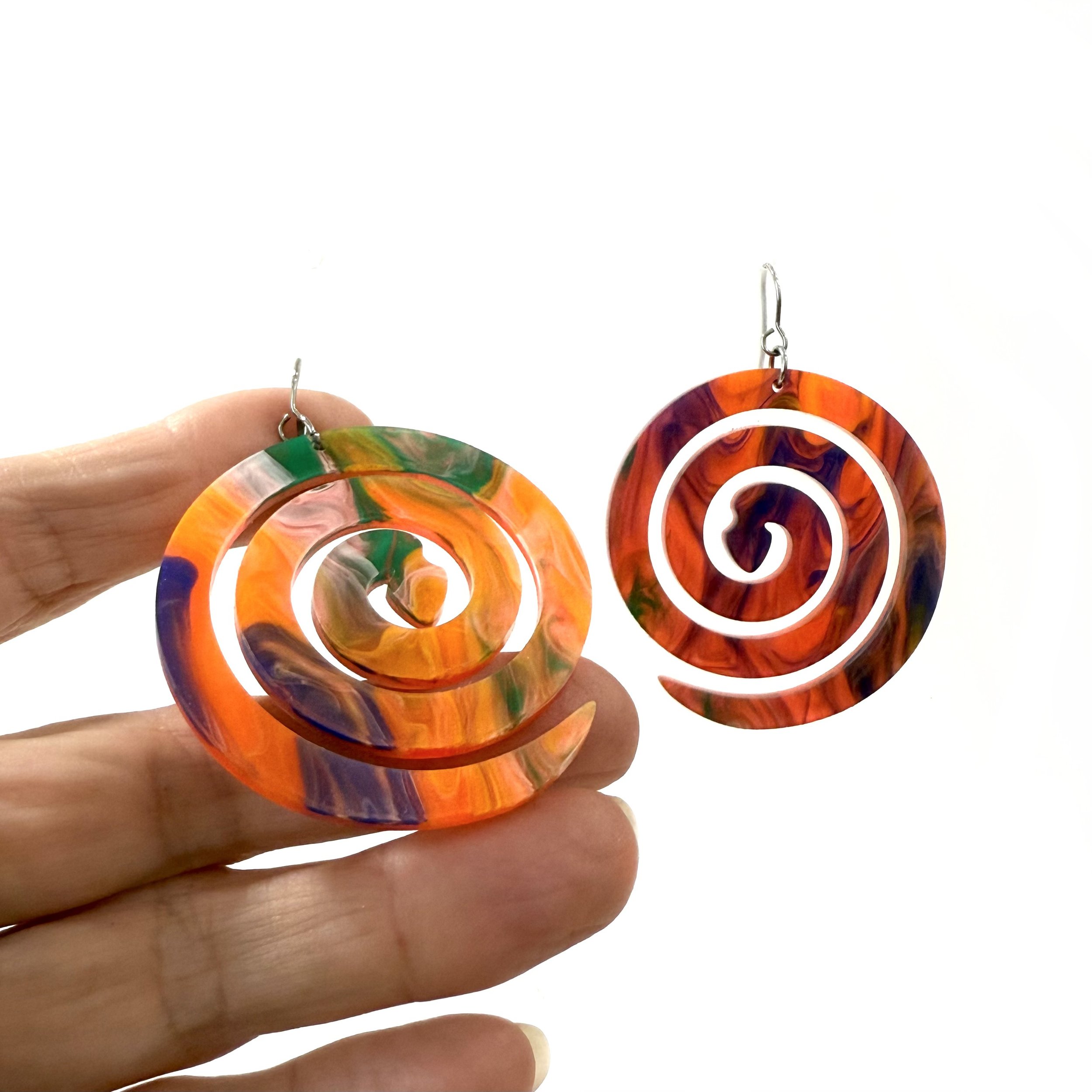 MiriamDema-SpiralSnakesOrange-2025-03.jpeg