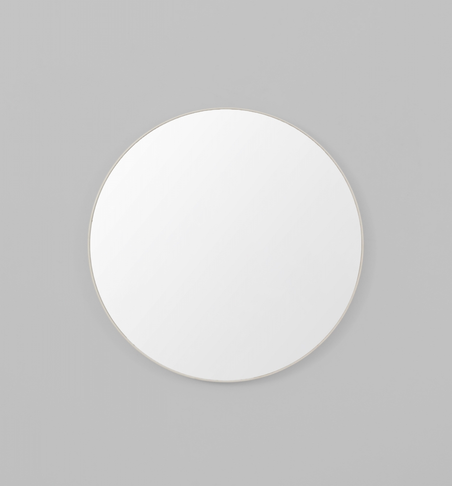 flynn_round_grey_web.jpg