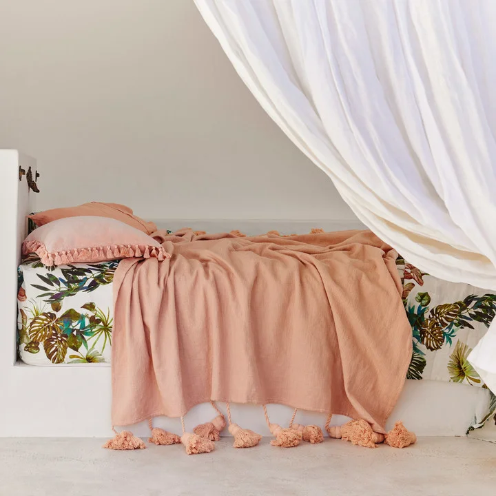 large_KIP_CO-AW20-SOJOURN-STYLED-35.jpg