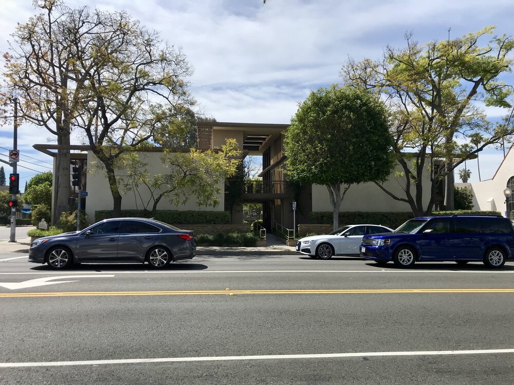 Tour HQ, Fairbairn Professional Building