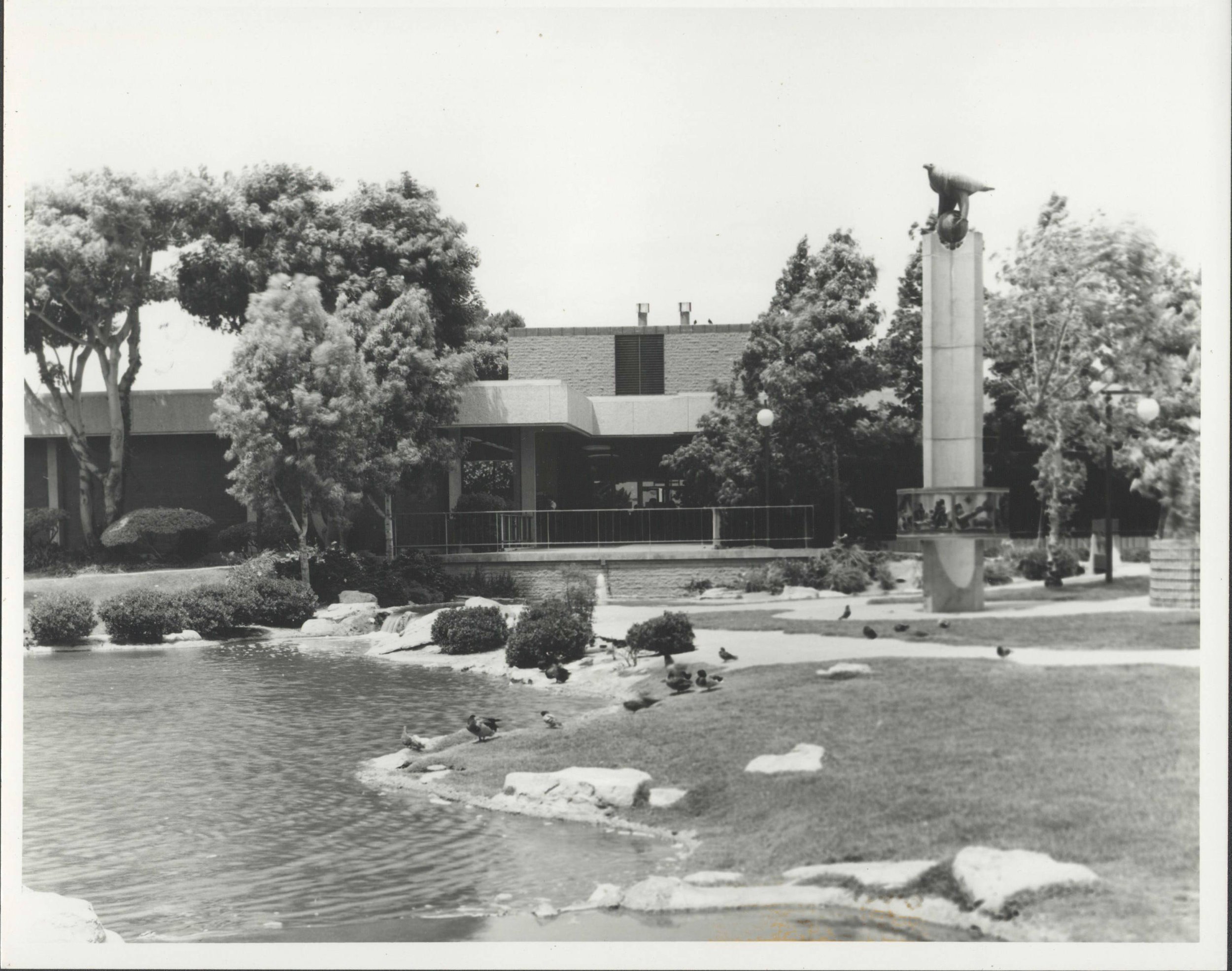 Garden Grove Main Library and Civic Center