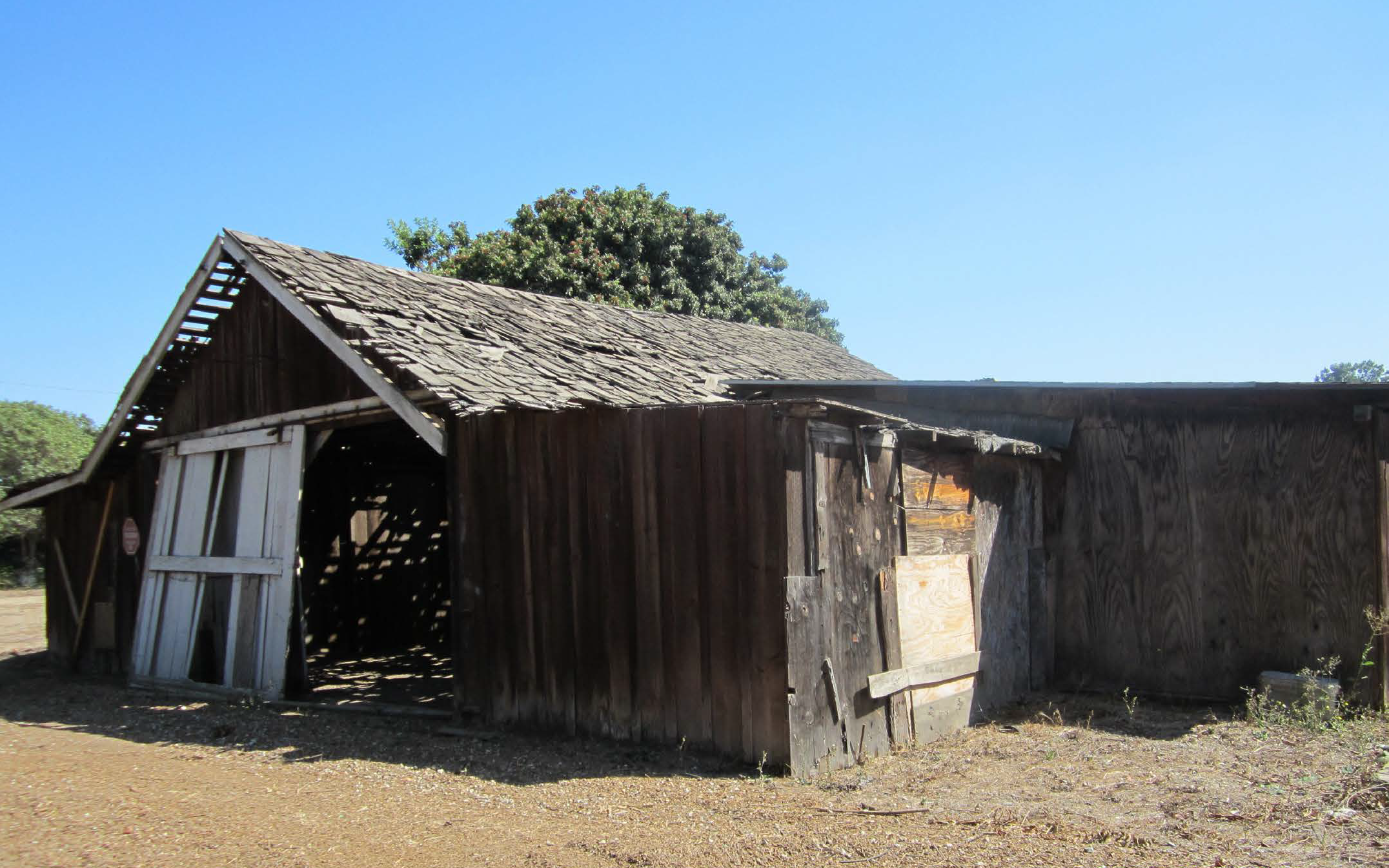 Fig. 11  Furuta Barn (c. 1908-1912). Warner-Nichols Project DEIR, 2012.