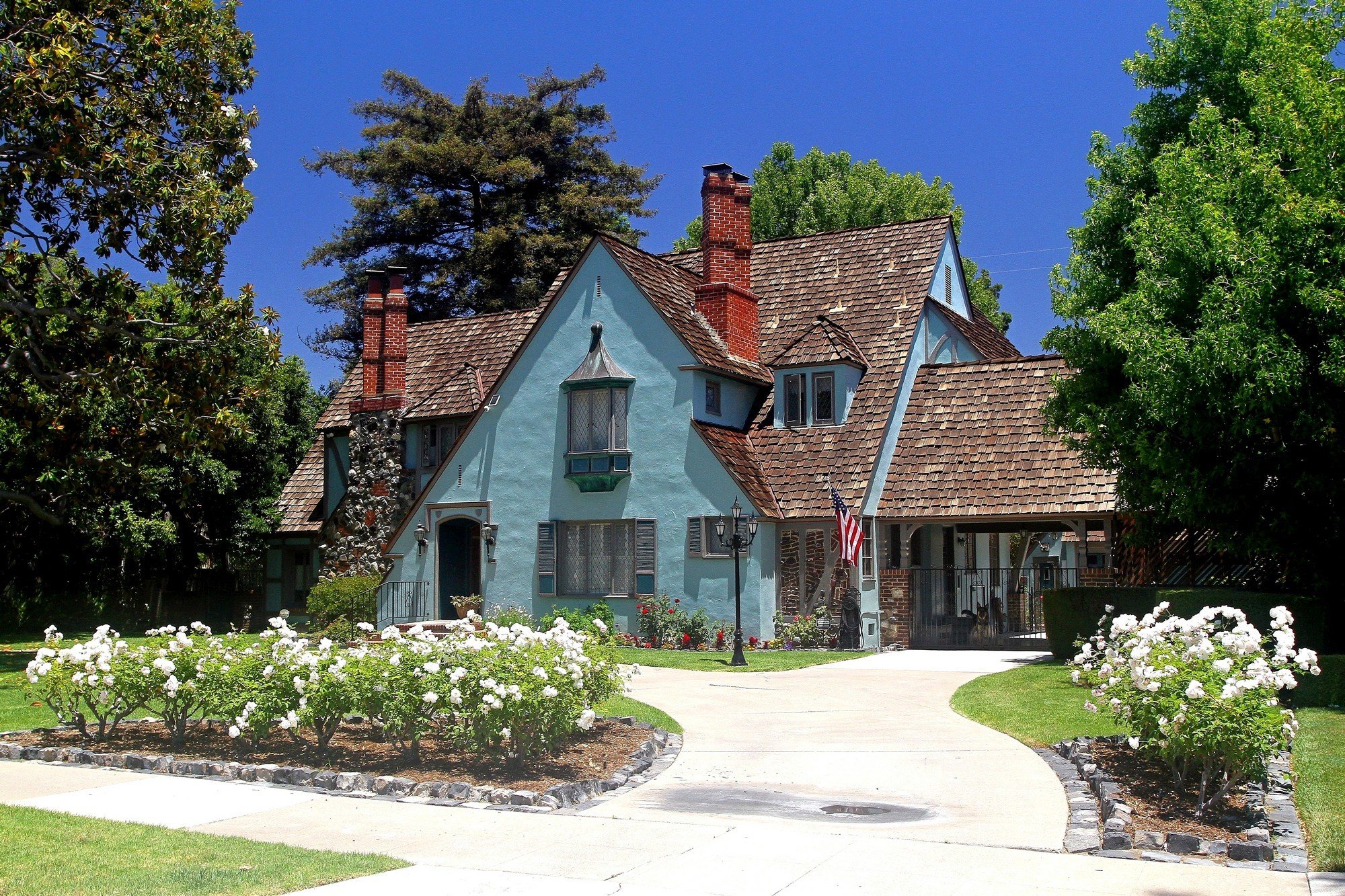 Floral Park Historic Architecture Walking Tour: Heliotrope Drive