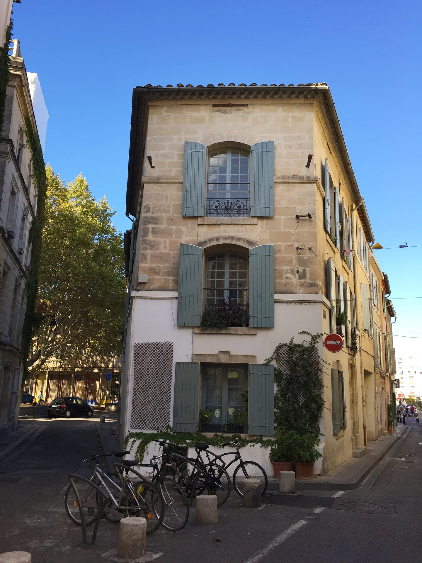 Rue Chiavary