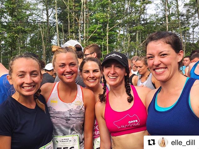 #Repost @elle_dill 🐝 2️⃣ 🐝 #tbt
&lt;&hellip;&hellip;&hellip;&bull;&bull;&hellip;&hellip;&hellip;&gt;
Throwing it back to last year&rsquo;s 🧯🔥☀️🥵 #tdb2b10k! Who will we see this year?! 👋🏼📢