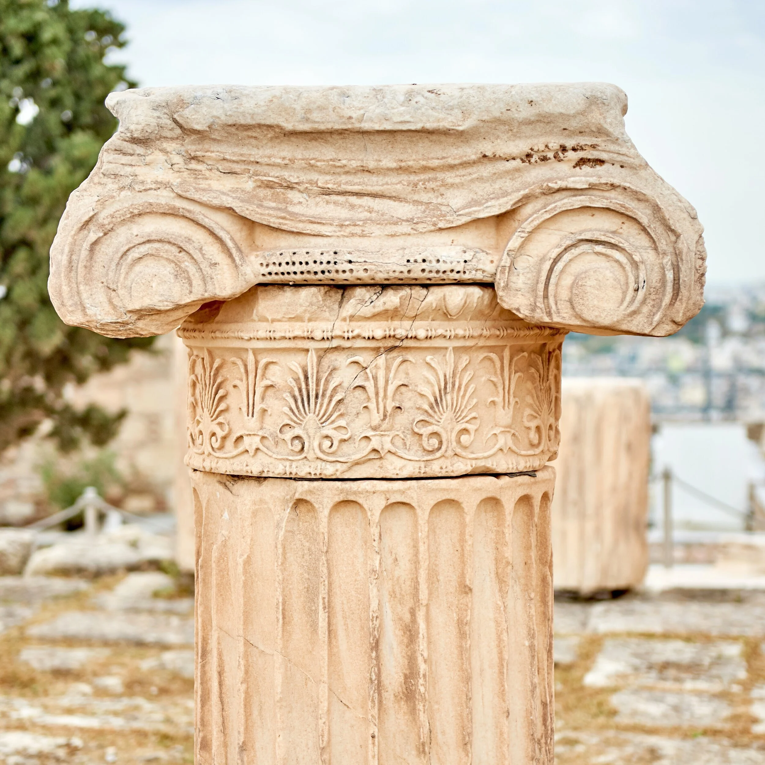 beige-concrete-pillar-772690.jpg