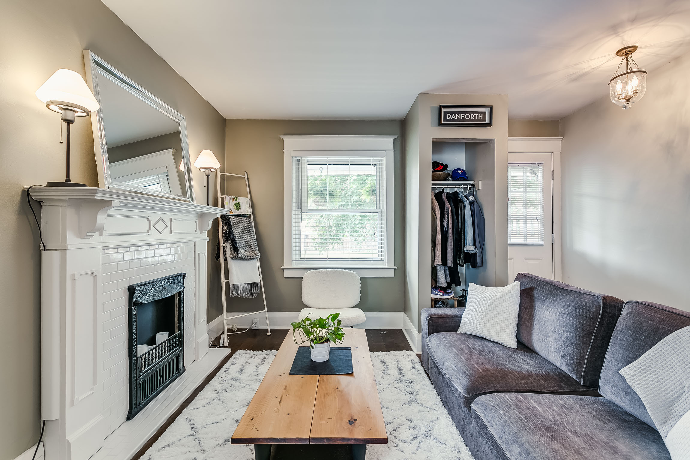 152mortimerave-018.jpg