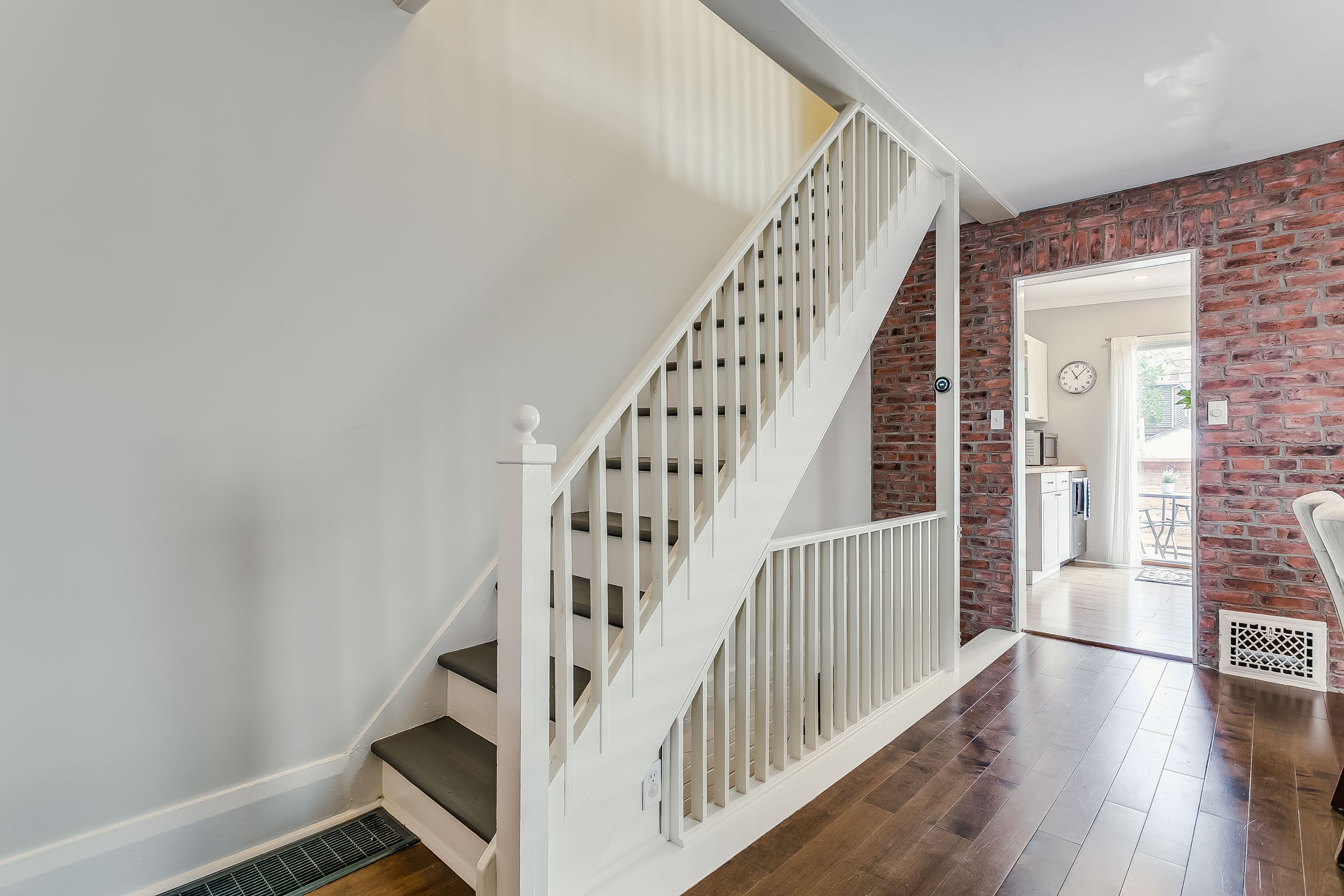 152mortimerave-029.jpg
