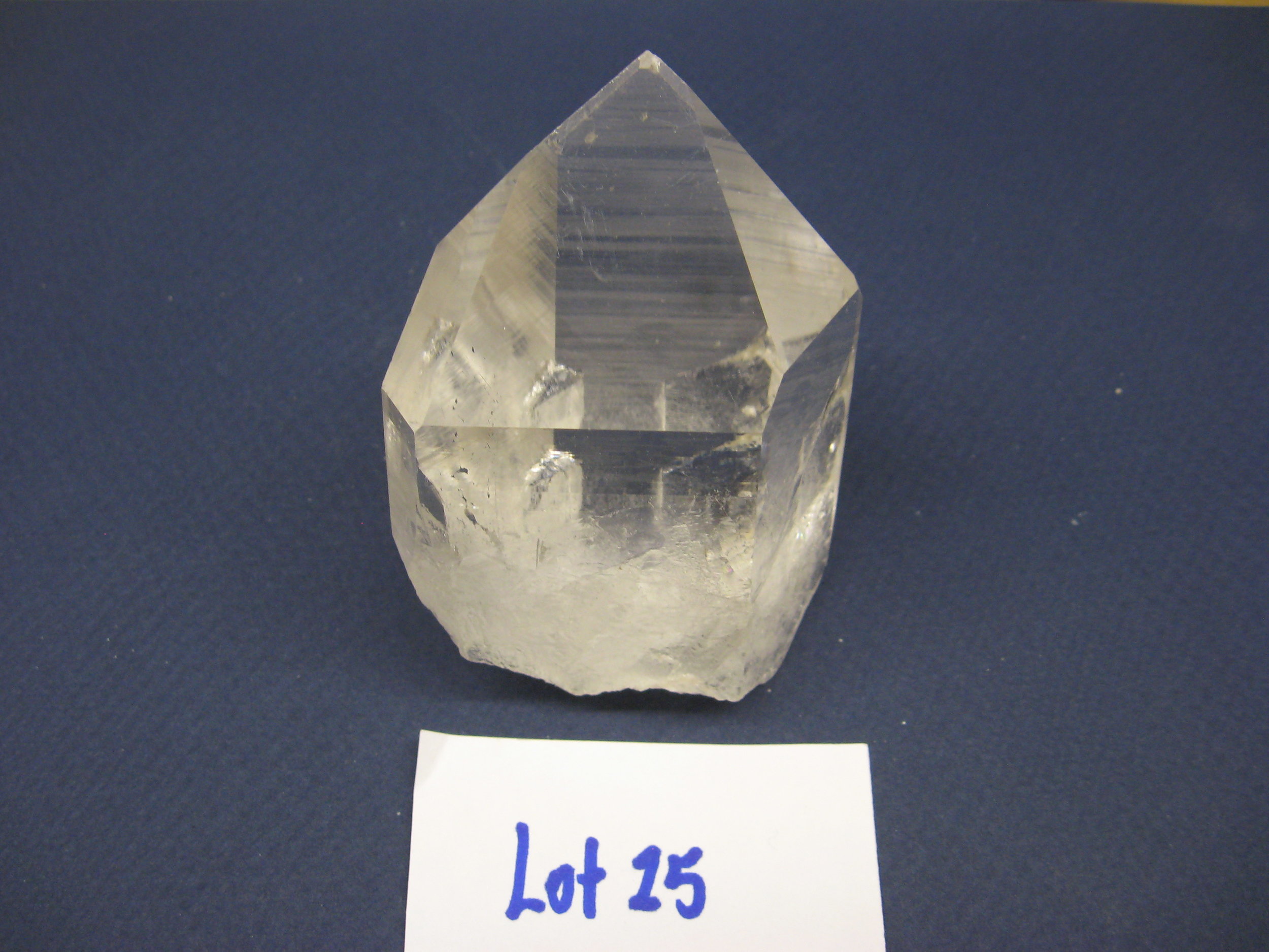 Lot 25 - Quartz.JPG