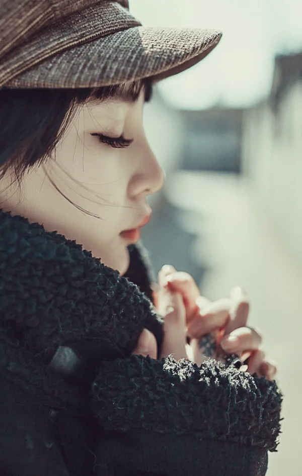 beautiful-beauty-blur-267748.jpg