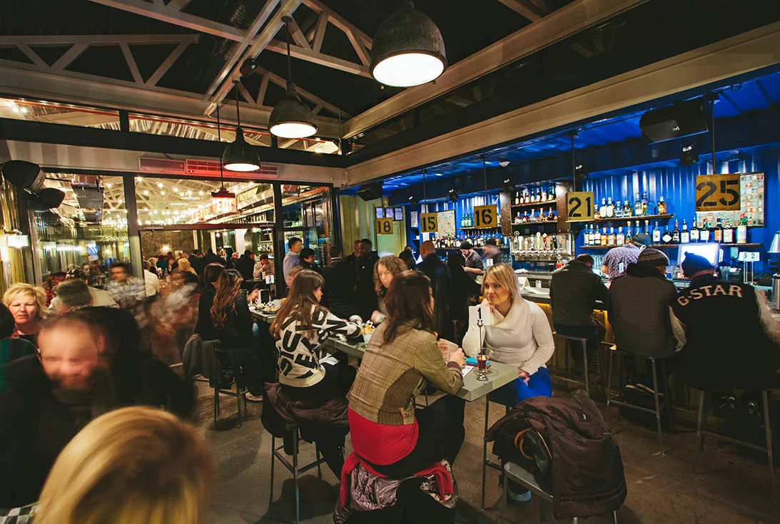 ElRey-48_front-bar_edited.jpg