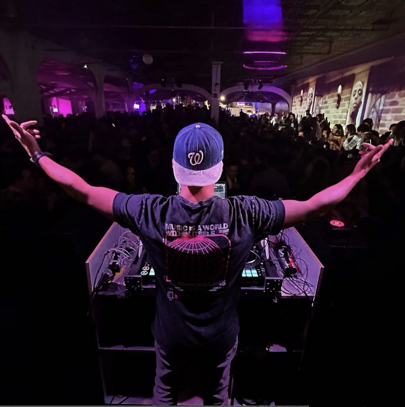 Friday with DJ Eku 
