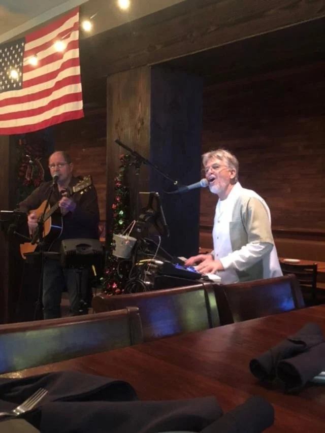 Live Music - Danny & Rob