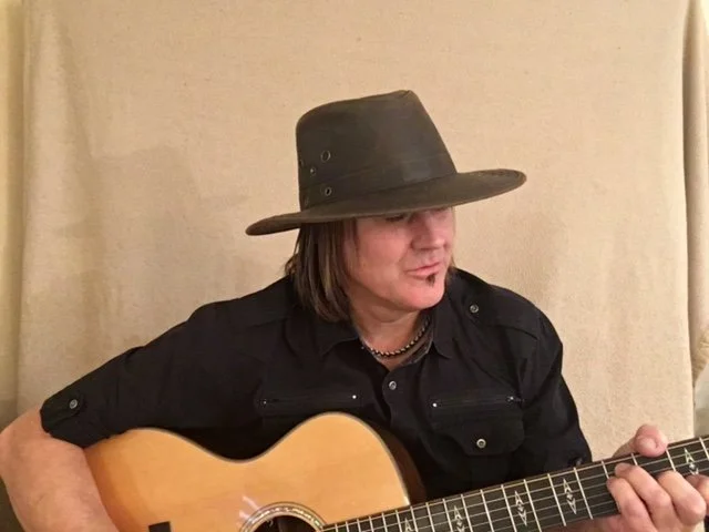 LIVE MUSIC NIGHT - Brian Kenneth