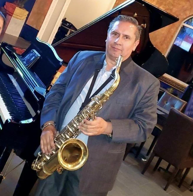 LIVE MUSIC NIGHT - Rafael Ornelas Sax